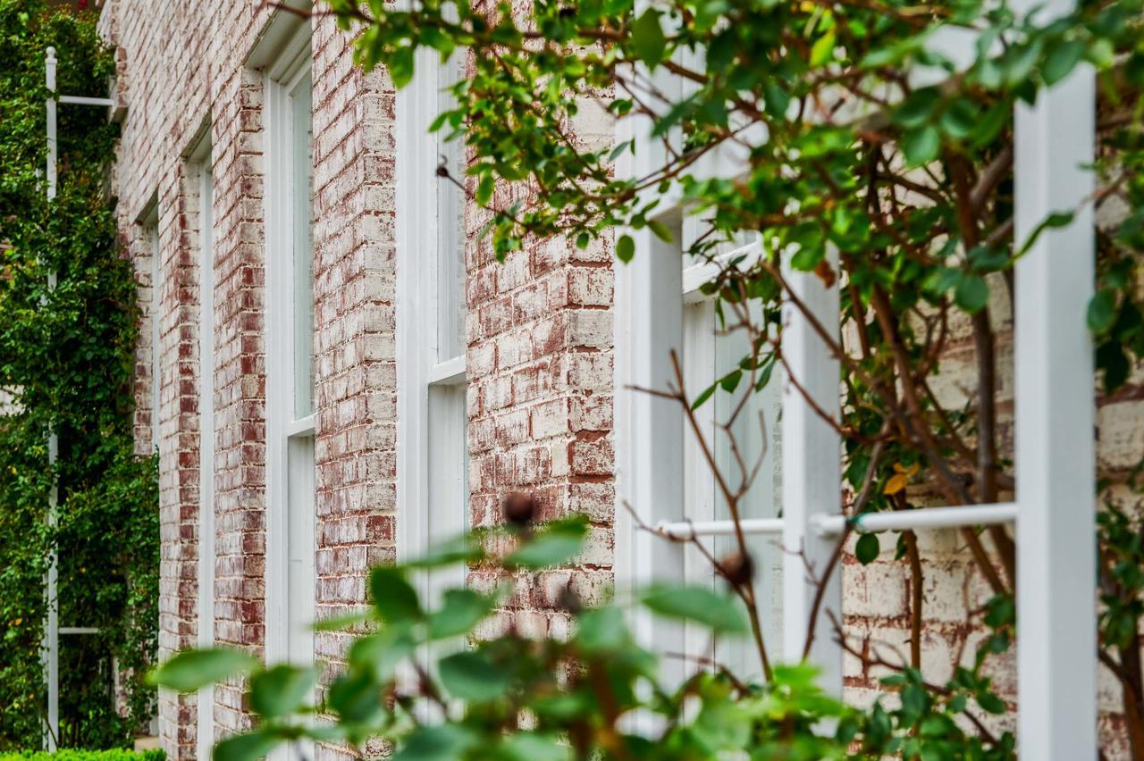 Inn At Carnall Hall Fayetteville Kültér fotó