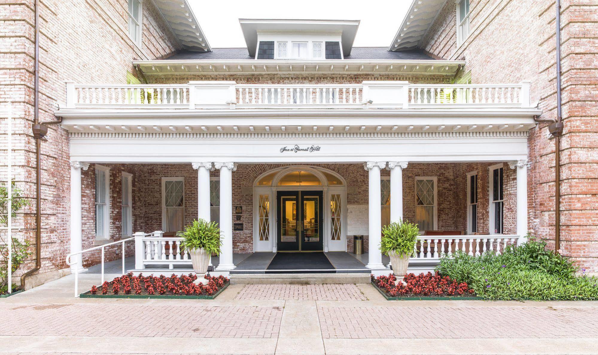 Inn At Carnall Hall Fayetteville Kültér fotó